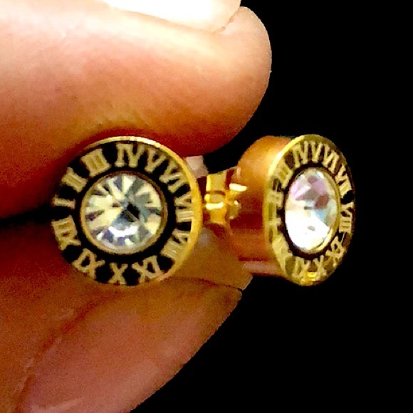 🔥Pl2🔥Roman Studsw/White Sapphire& Roman Numerals - Picture 4 of 7